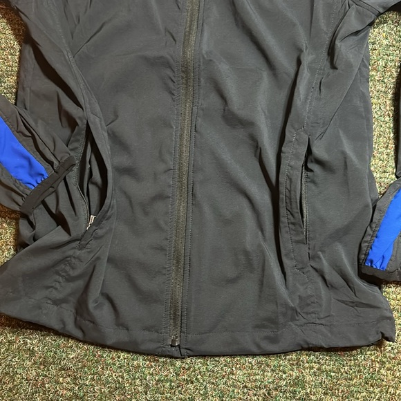 J.Lindeberg Golf Windbreaker - Picture 5 of 11